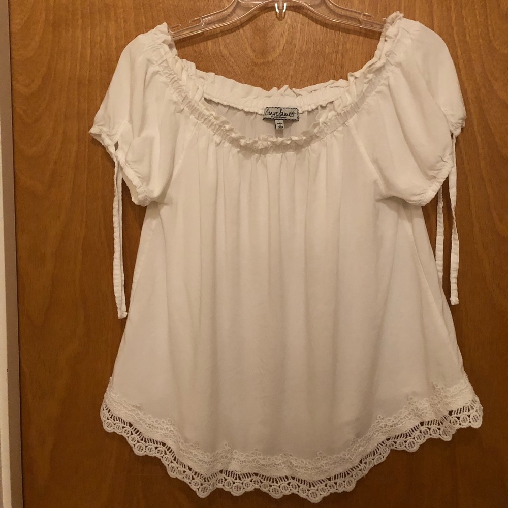 White Top puffy short sleeves